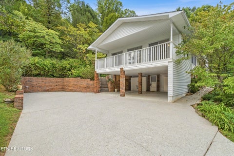 Tiny photo for 347 E Chestnut Hill Rd, Townsend, TN 37882 (MLS # 1355854)