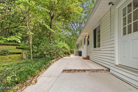 Tiny photo for 347 E Chestnut Hill Rd, Townsend, TN 37882 (MLS # 1355854)