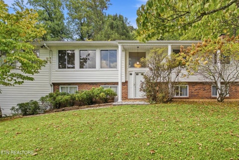 Tiny photo for 347 E Chestnut Hill Rd, Townsend, TN 37882 (MLS # 1355854)