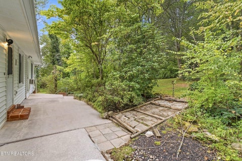Tiny photo for 347 E Chestnut Hill Rd, Townsend, TN 37882 (MLS # 1355854)