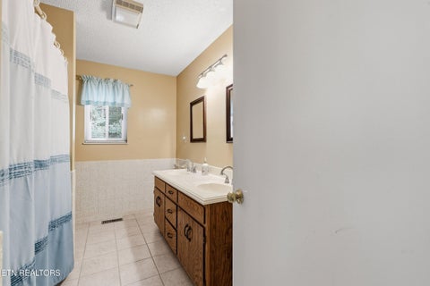 Tiny photo for 347 E Chestnut Hill Rd, Townsend, TN 37882 (MLS # 1355854)