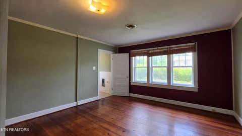 Tiny photo for 208 E Dyer St, Madisonville, TN 37354 (MLS # 1342857)