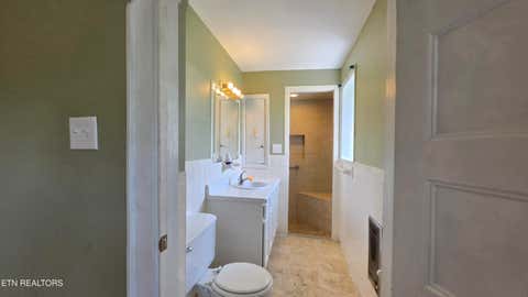 Tiny photo for 208 E Dyer St, Madisonville, TN 37354 (MLS # 1342857)