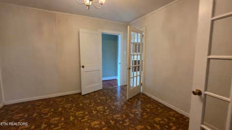Tiny photo for 208 E Dyer St, Madisonville, TN 37354 (MLS # 1342857)