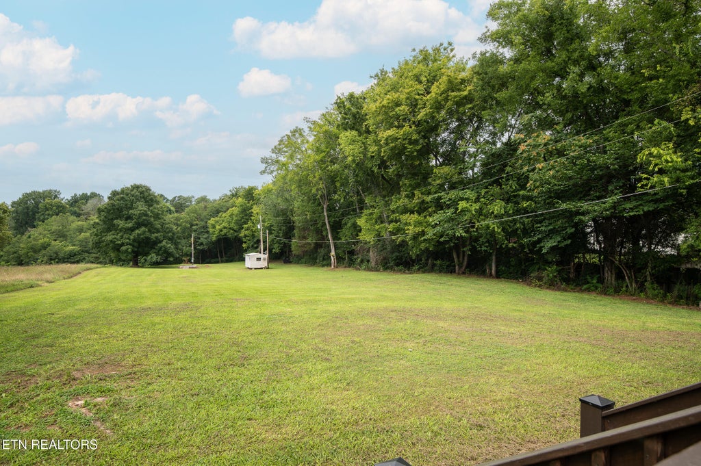Photo of 1009 Mabry Hood Rd, Knoxville, TN 37932 (MLS # 1353971)