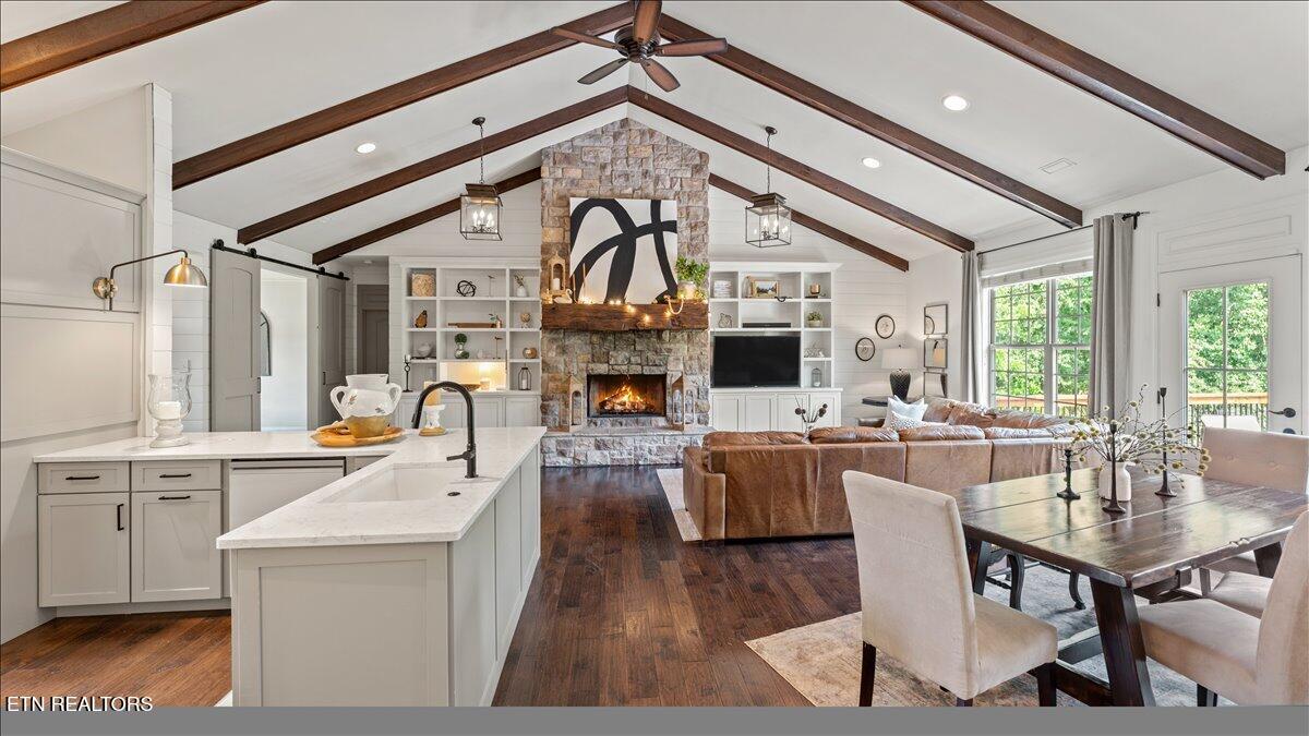 1304 Collier Ridge Lane