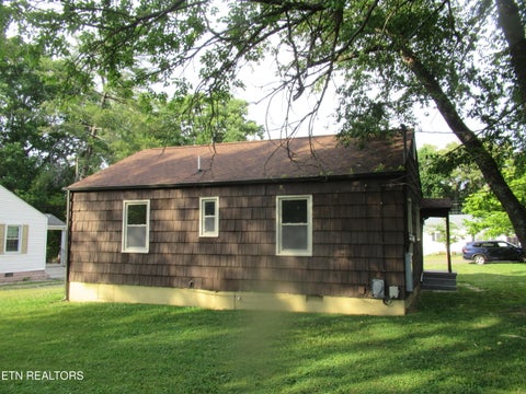 Tiny photo for 3333 Fontana St, Knoxville, TN 37917 (MLS # 1343446)