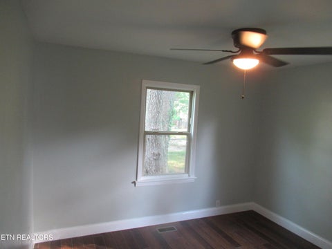 Tiny photo for 3333 Fontana St, Knoxville, TN 37917 (MLS # 1343446)