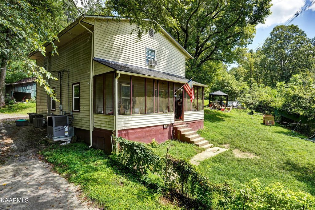 Photo of 165 Davidson Hollow Rd, Heiskell, TN 37754 (MLS # 1236444)