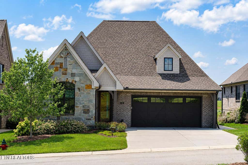 Photo of 192 E Highlands Circle, Lenoir City, TN 37772 (MLS # 1350945)