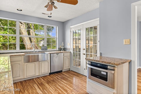 Tiny photo for 1012 Young Ave, Maryville, TN 37801 (MLS # 1359660)