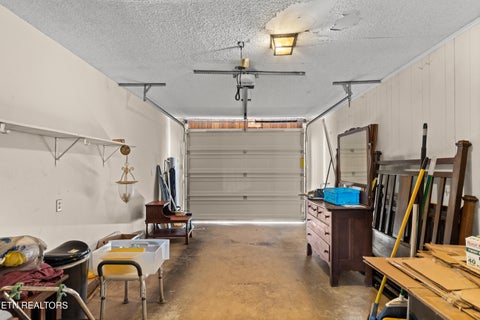 Tiny photo for 1012 Young Ave, Maryville, TN 37801 (MLS # 1359660)