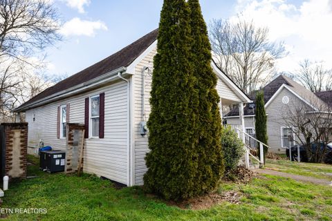 Tiny photo for 2114 Harvey St, Knoxville, TN 37917 (MLS # 1327026)