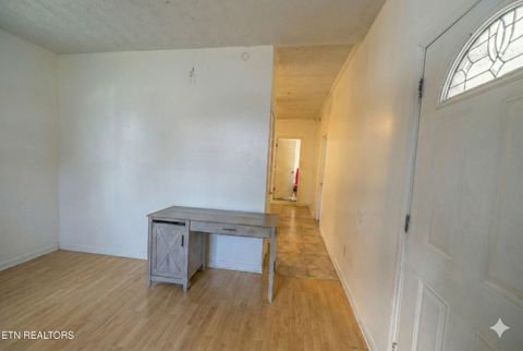 Tiny photo for 2114 Harvey St, Knoxville, TN 37917 (MLS # 1327026)