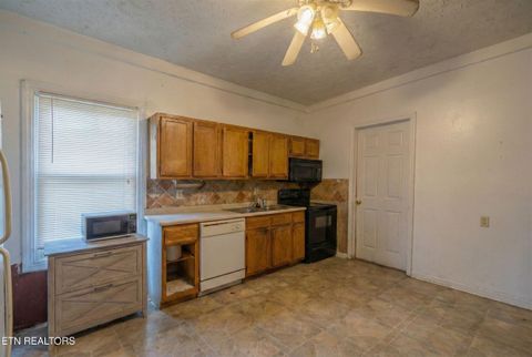 Tiny photo for 2114 Harvey St, Knoxville, TN 37917 (MLS # 1327026)