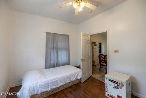 Tiny photo for 2114 Harvey St, Knoxville, TN 37917 (MLS # 1327026)