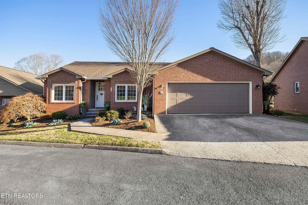 Photo of 65 Riverview Drive, Oak Ridge, TN 37830 (MLS # 1327979)