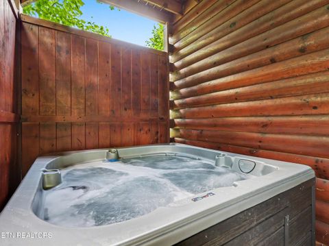 Tiny photo for 831 Spirit Loop Way, Gatlinburg, TN 37738 (MLS # 1341079)