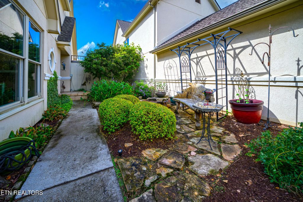 Photo of 3413 Commodore Point, Knoxville, TN 37922 (MLS # 1317001)