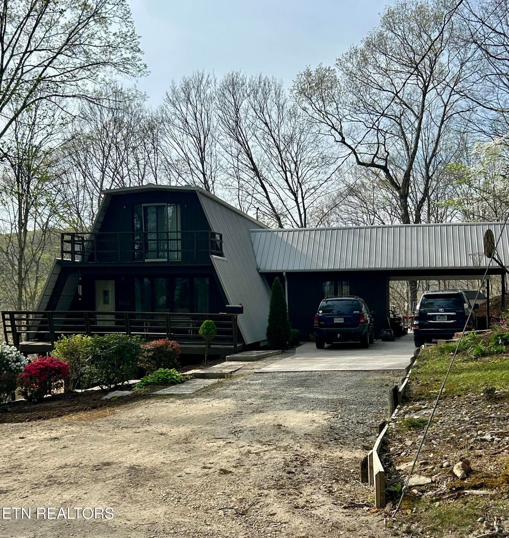 Photo of 183 Lantz Drive, Jonesville, VA 24263 (MLS # 1337849)