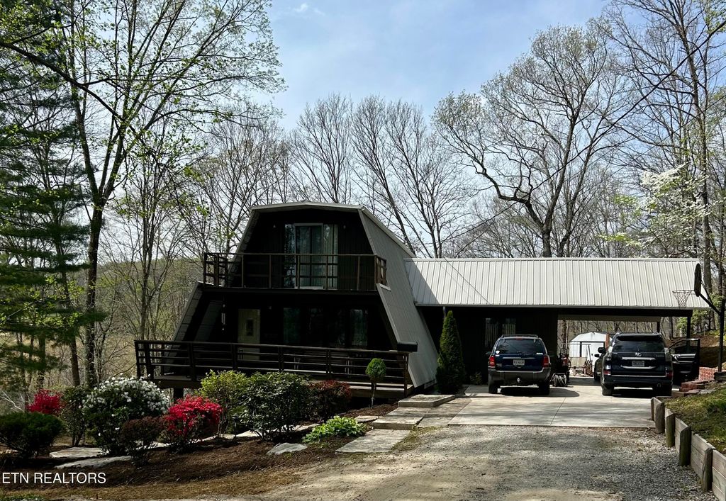 Photo of 183 Lantz Drive, Jonesville, VA 24263 (MLS # 1337849)