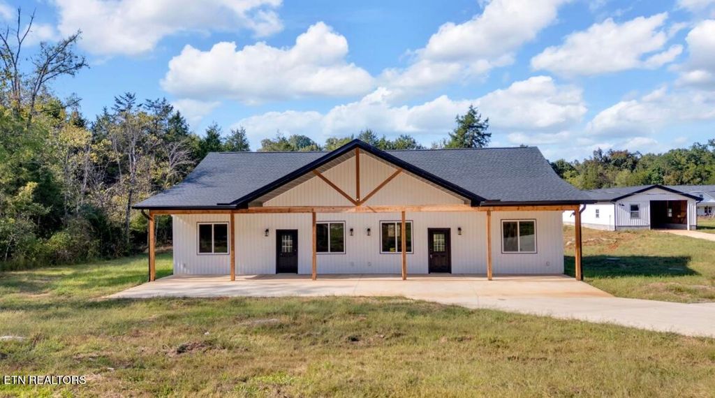 Photo of 1570 W Dumplin Valley Rd, Dandridge, TN 37725 (MLS # 1317647)