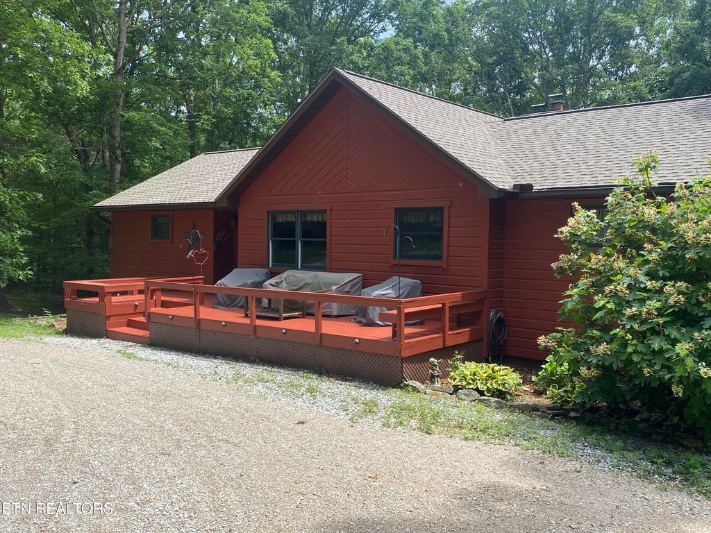 Photo of 2636 York Drive, Crossville, TN 38555 (MLS # 1306641)