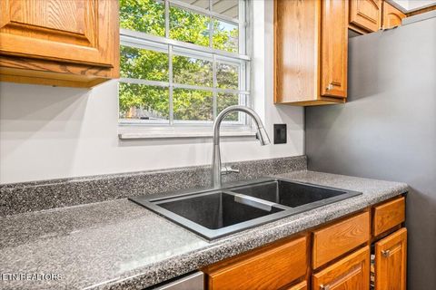 Tiny photo for 238 Kimberly Rd, LaFollette, TN 37766 (MLS # 1318428)