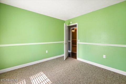 Tiny photo for 238 Kimberly Rd, LaFollette, TN 37766 (MLS # 1318428)