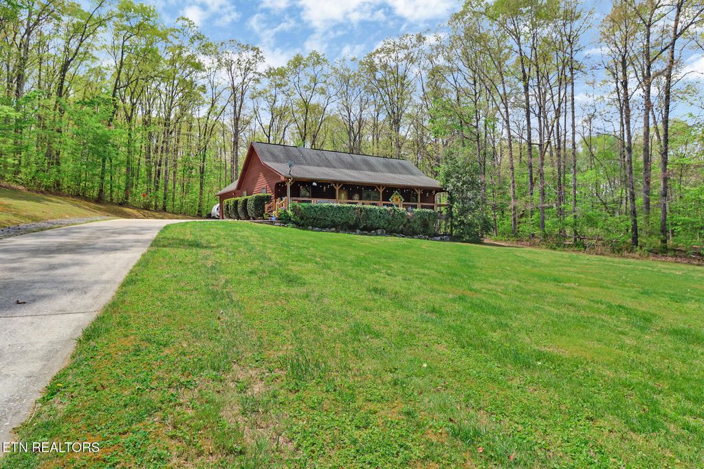 Photo of 426 Allen Drive, Rockwood, TN 37854 (MLS # 1337333)