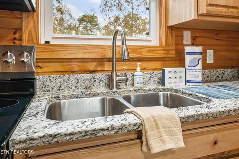 Tiny photo for 361 Holiday Lane, Tazewell, TN 37879 (MLS # 1320436)