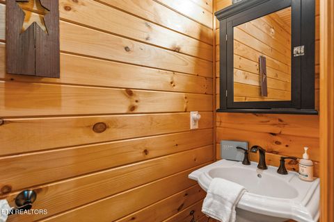 Tiny photo for 361 Holiday Lane, Tazewell, TN 37879 (MLS # 1320436)