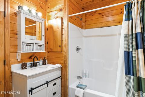 Tiny photo for 361 Holiday Lane, Tazewell, TN 37879 (MLS # 1320436)