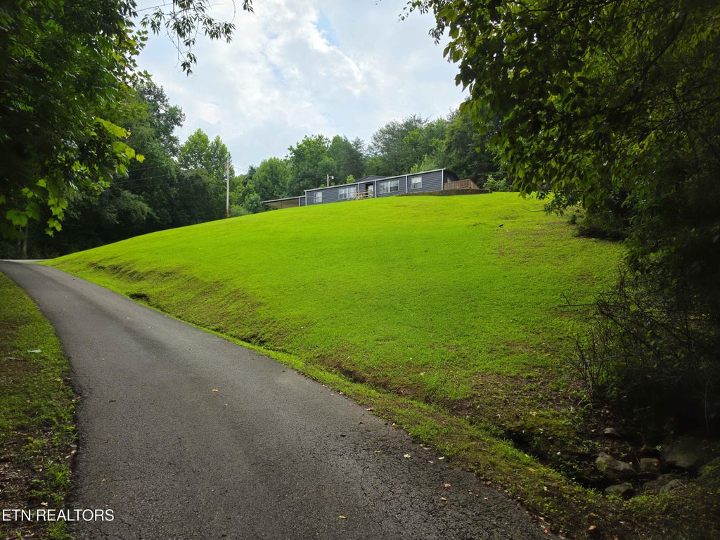 Photo of 3552 Straight Fork Rd, Pioneer, TN 37847 (MLS # 1340658)