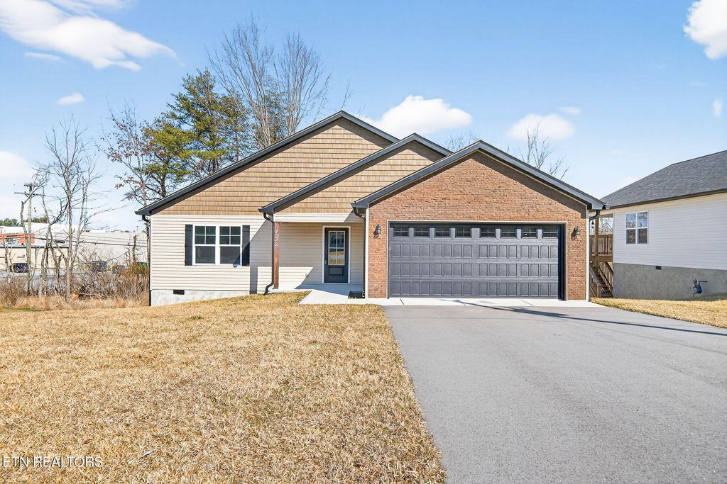 Photo of 158 Sky View Meadow Drive, Crossville, TN 38555 (MLS # 1329500)