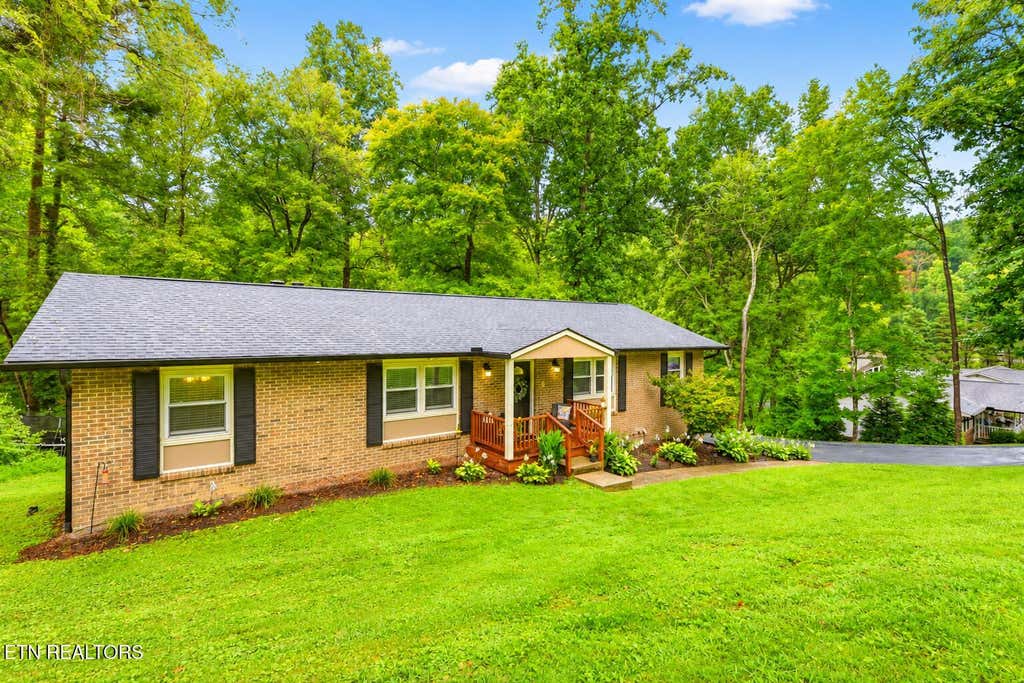Photo of 149 Greystone Drive, Oak Ridge, TN 37830 (MLS # 1349489)