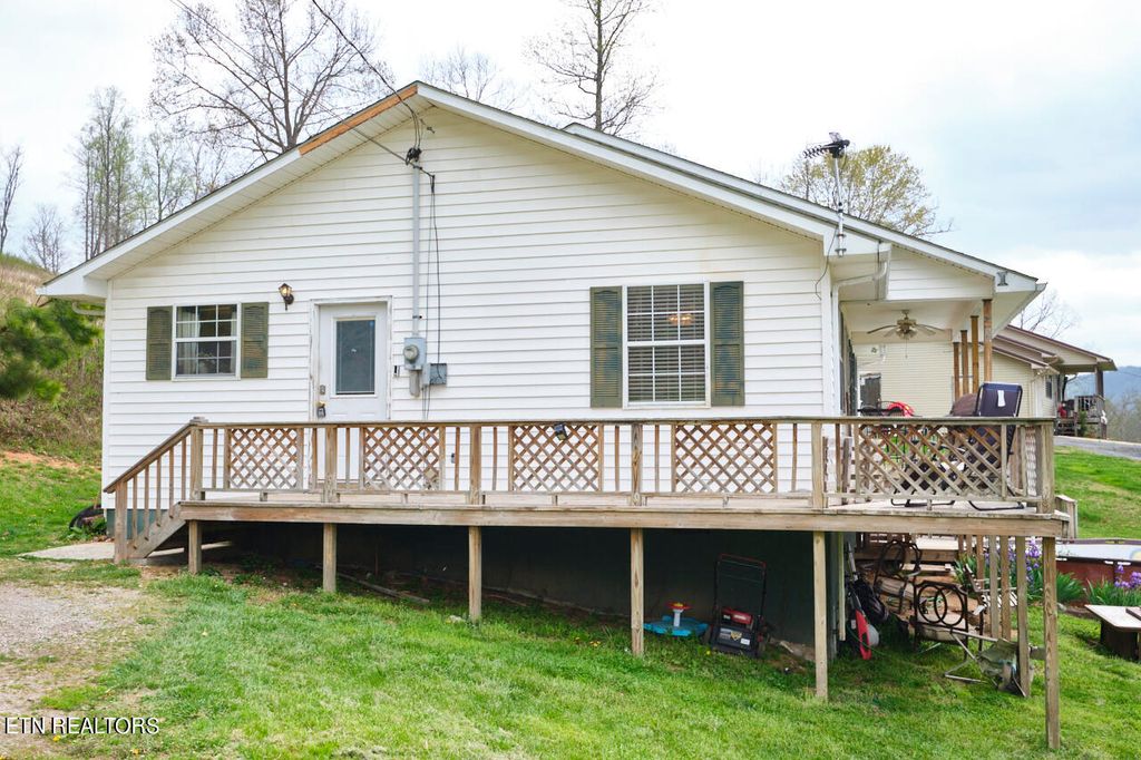 Photo of 266 Walker Farm Rd, Maynardville, TN 37807 (MLS # 1257878)