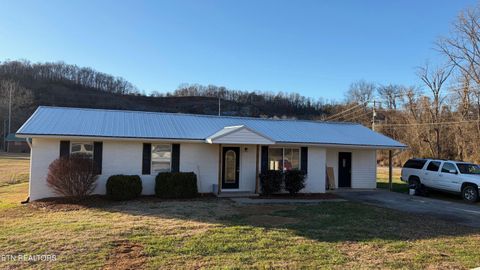 Photo of 503 Fairfield Drive, Newport, TN 37821 (MLS # 1324924)