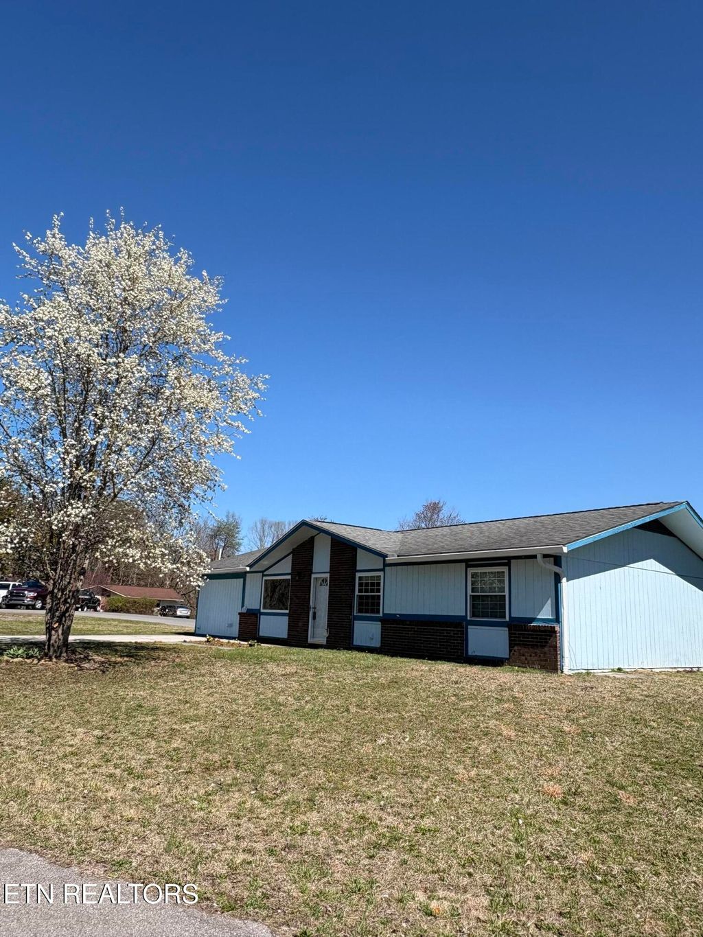 Photo of 1947 Allensville Ridge Rdg, Sevierville, TN 37876 (MLS # 1332119)