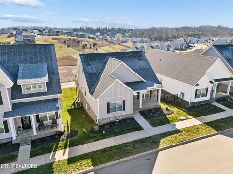 Photo of 122 Roseberry St, Oak Ridge, TN 37830 (MLS # 1326868)