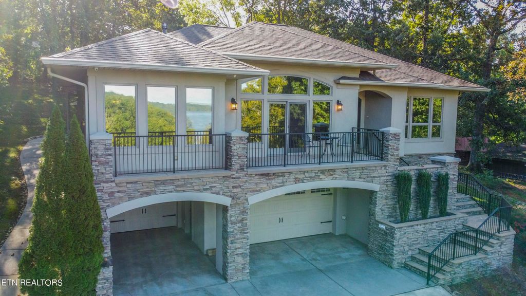 Photo of 117 Timberlake Drive, Greenback, TN 37742 (MLS # 1241938)