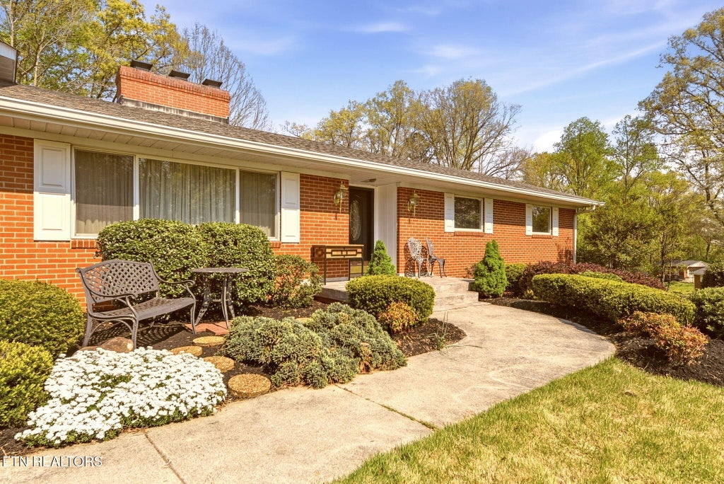 Photo of 116 Caldwell Drive, Oak Ridge, TN 37830 (MLS # 1335832)