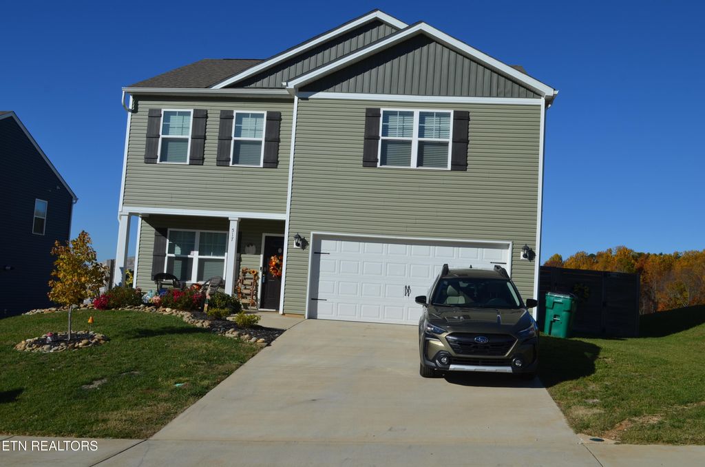 Photo of 517 Cliff St, Morristown, TN 37814 (MLS # 1296295)