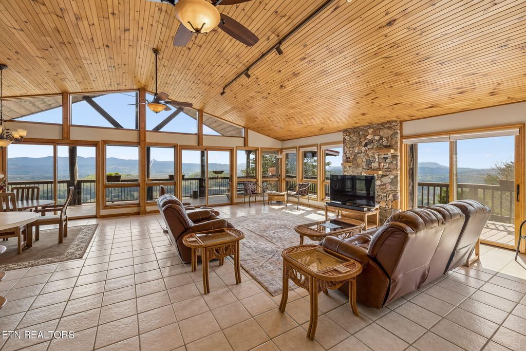 Photo of 348 Laurel Mountain Rd, Madisonville, TN 37354 (MLS # 1335046)