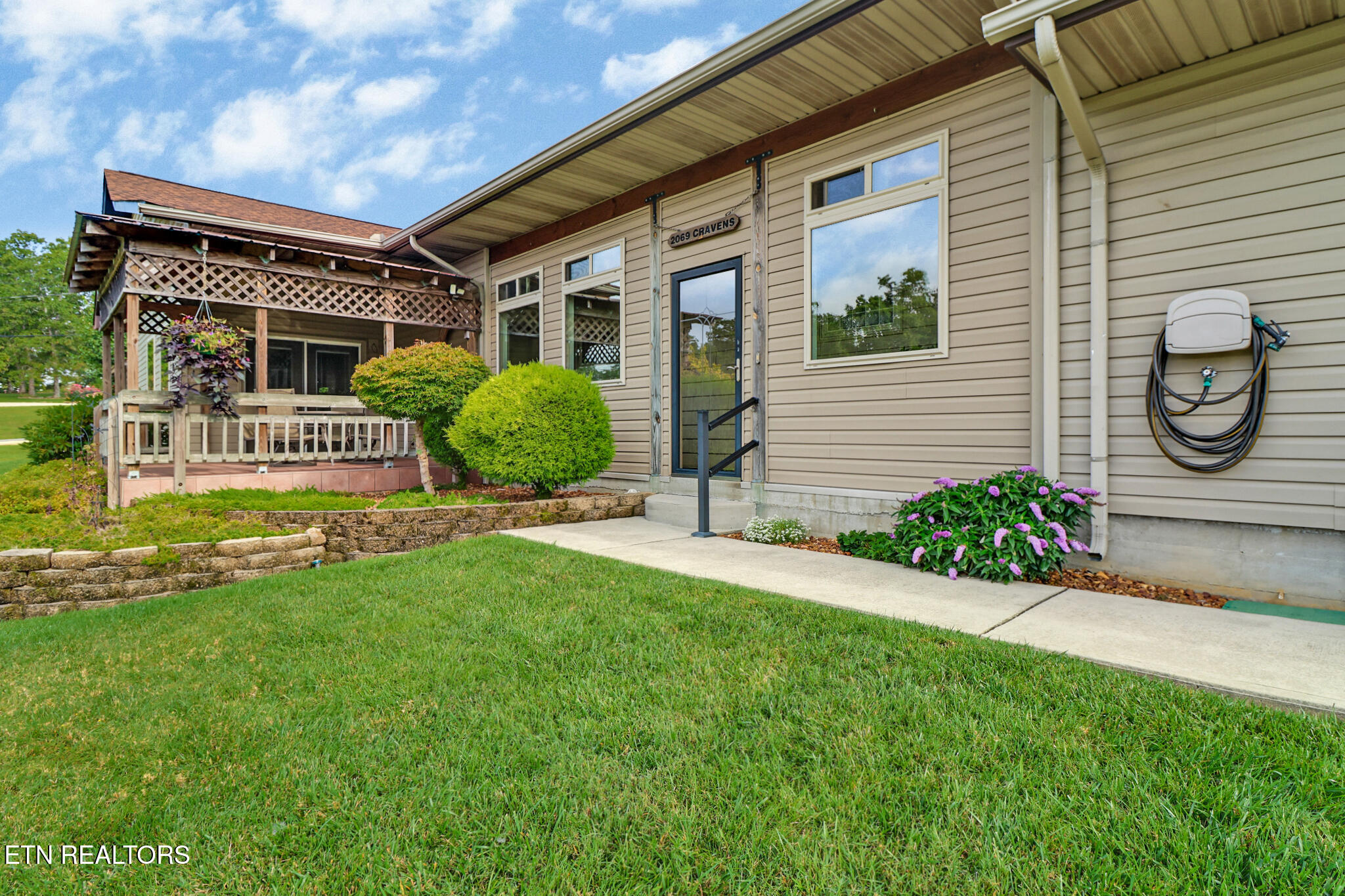 2069 Cravens Drive