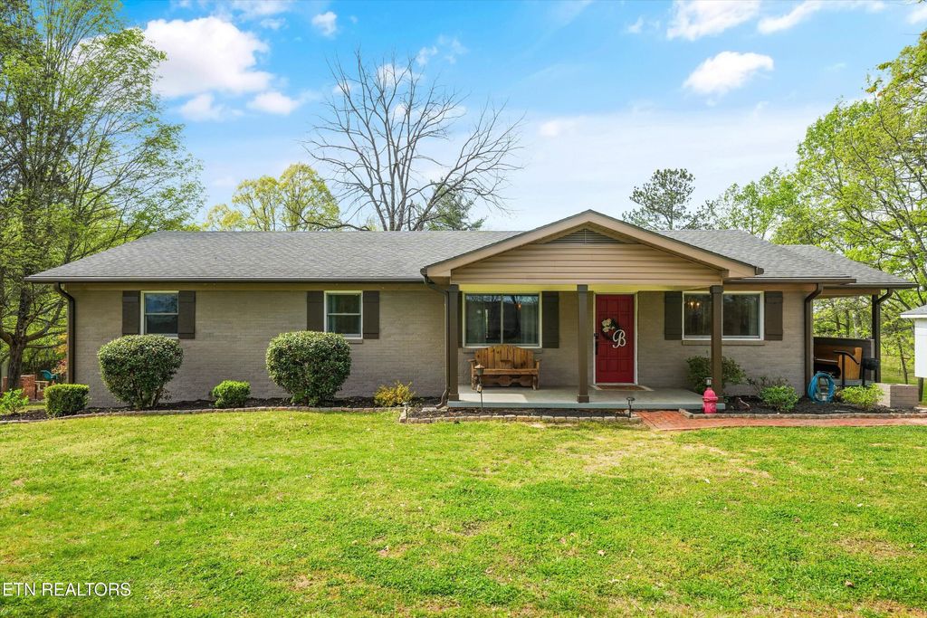 Photo of 429 Old Glory Rd, Maryville, TN 37801 (MLS # 1336856)