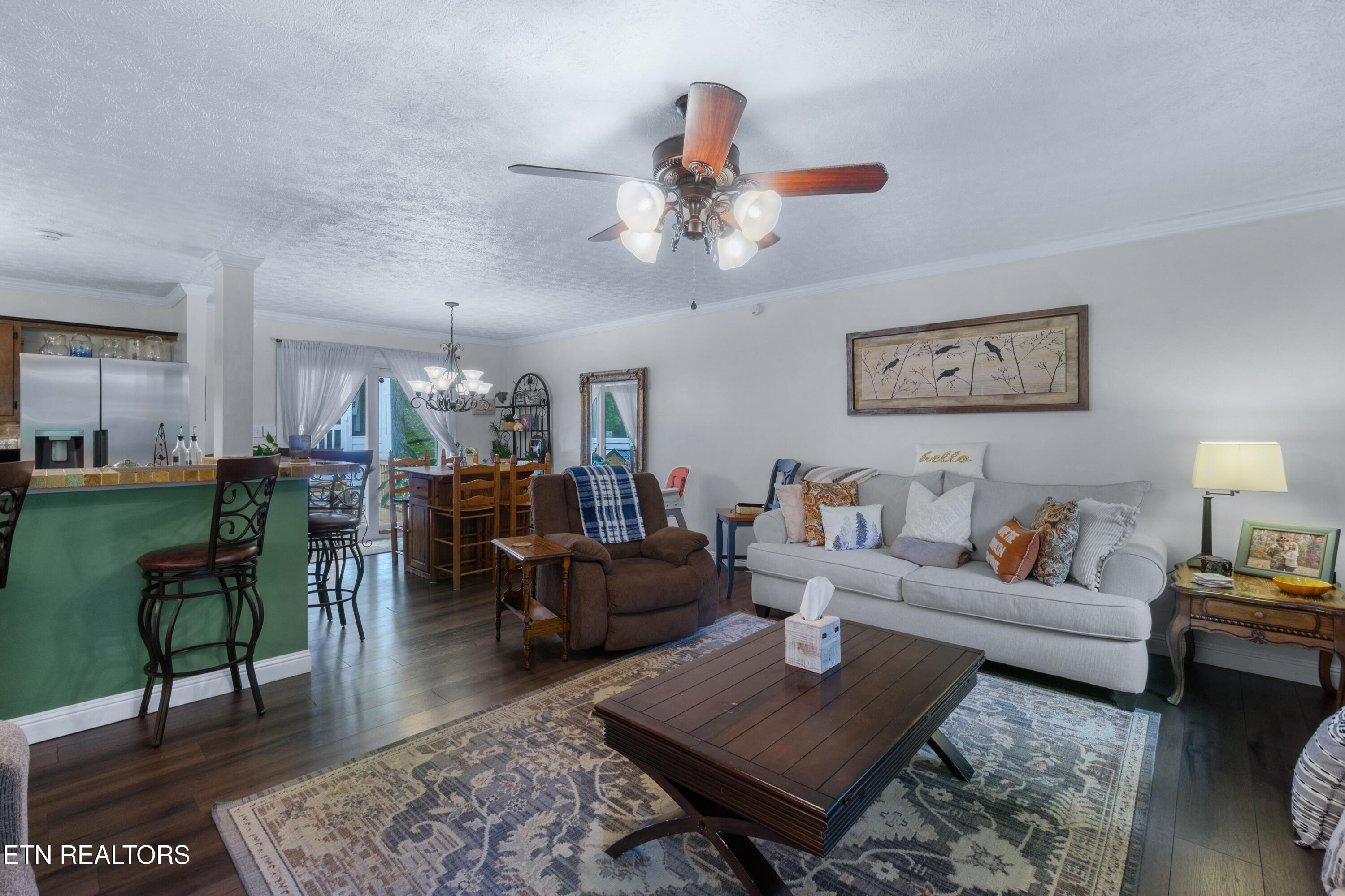 209 Highland Dr