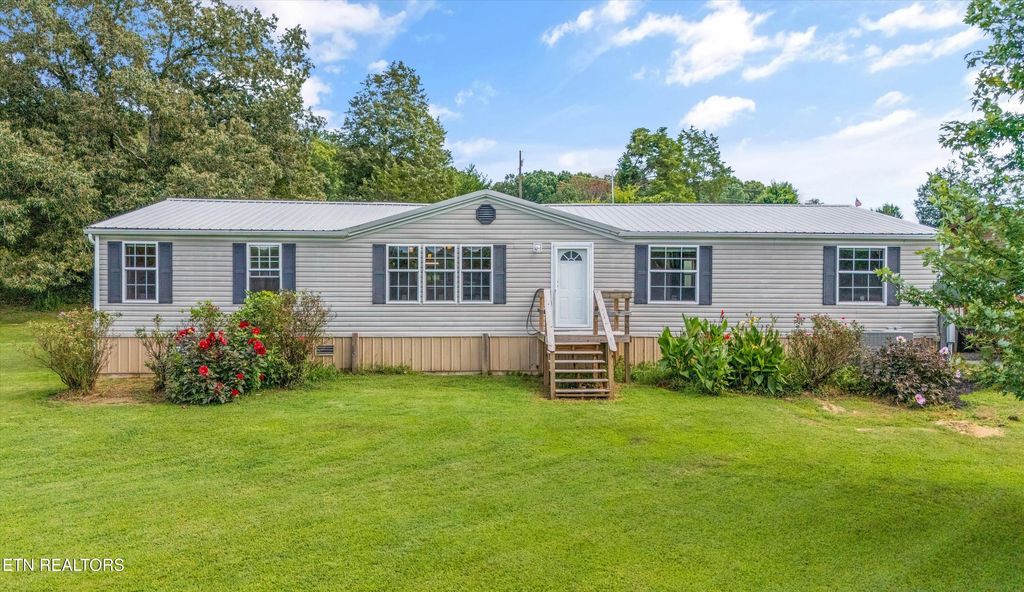 Photo of 132 Holloway Rd, Vonore, TN 37885 (MLS # 1313586)