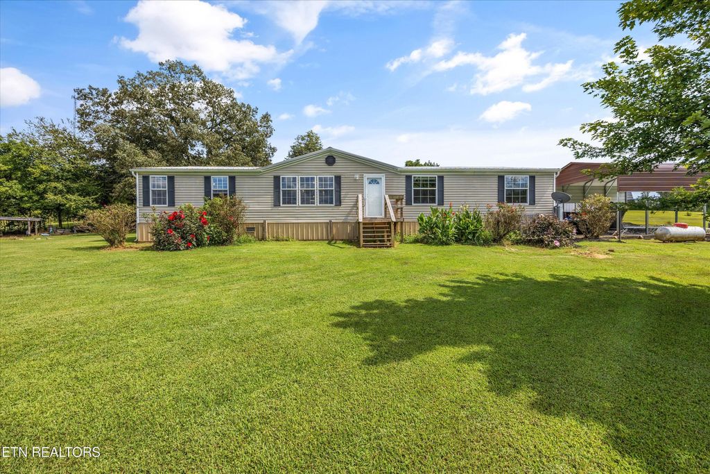 Photo of 132 Holloway Rd, Vonore, TN 37885 (MLS # 1313586)