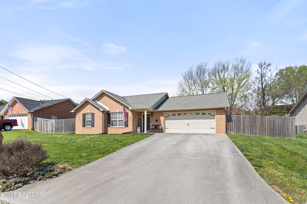 Photo of 6709 Carina Lane, Corryton, TN 37721 (MLS # 1296099)